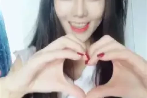 陈赫二婚老婆罕见走红毯！脸肿胀、油成猪刚鬣网友：都是玻尿酸